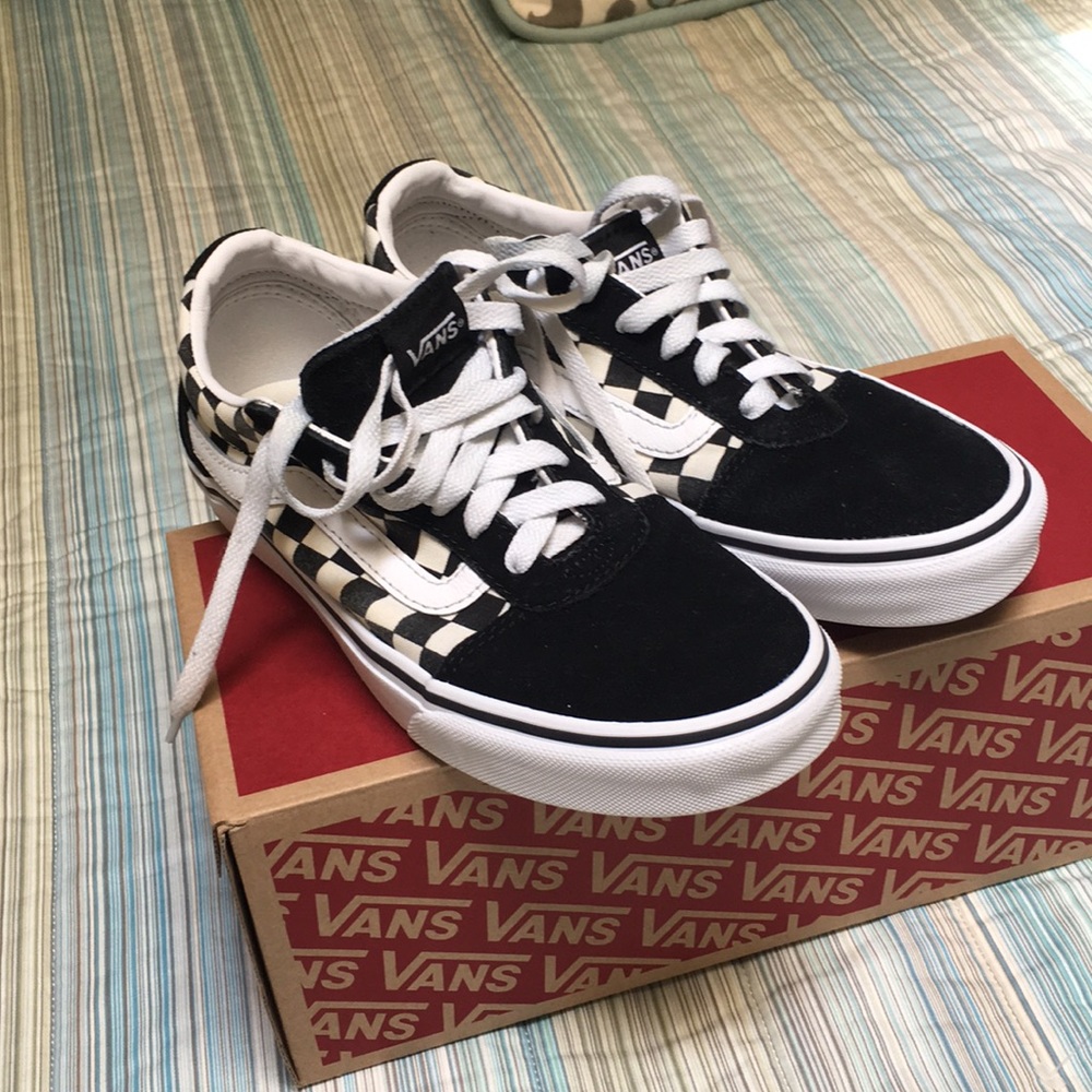 Ladies Vans size 7
